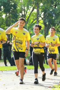 BIB: 0816, 1140, 0817
                            <button type="button" onclick="openModal(5130333)" class="btn btn-primary btn-sm float-right btn-popup" data-toggle="modal" data-target=".modal-high-quality">
                        <i class="fas fa-shopping-cart"></i> Add to Cart
                    </button>
                                            <button type="button" onclick="isThisMe(5130333, true)" class="btn btn-success btn-sm float-right btn-popup btn-isme hidden" data-toggle="tooltip" data-placement="bottom" title="นี่คือรูปของคุณใช่ไหม คลิกที่นี่เพื่อเอาเข้าอัลบั้ม">
                        <i class="fas fa-plus"></i> Add to album
                    </button>
                    <button type="button" onclick="isThisMe(5130333, false)" class="btn btn-warning btn-sm float-right btn-popup btn-isnotme hidden">
                        <i class="fas fa-ban"></i> Remove from album
                    </button>